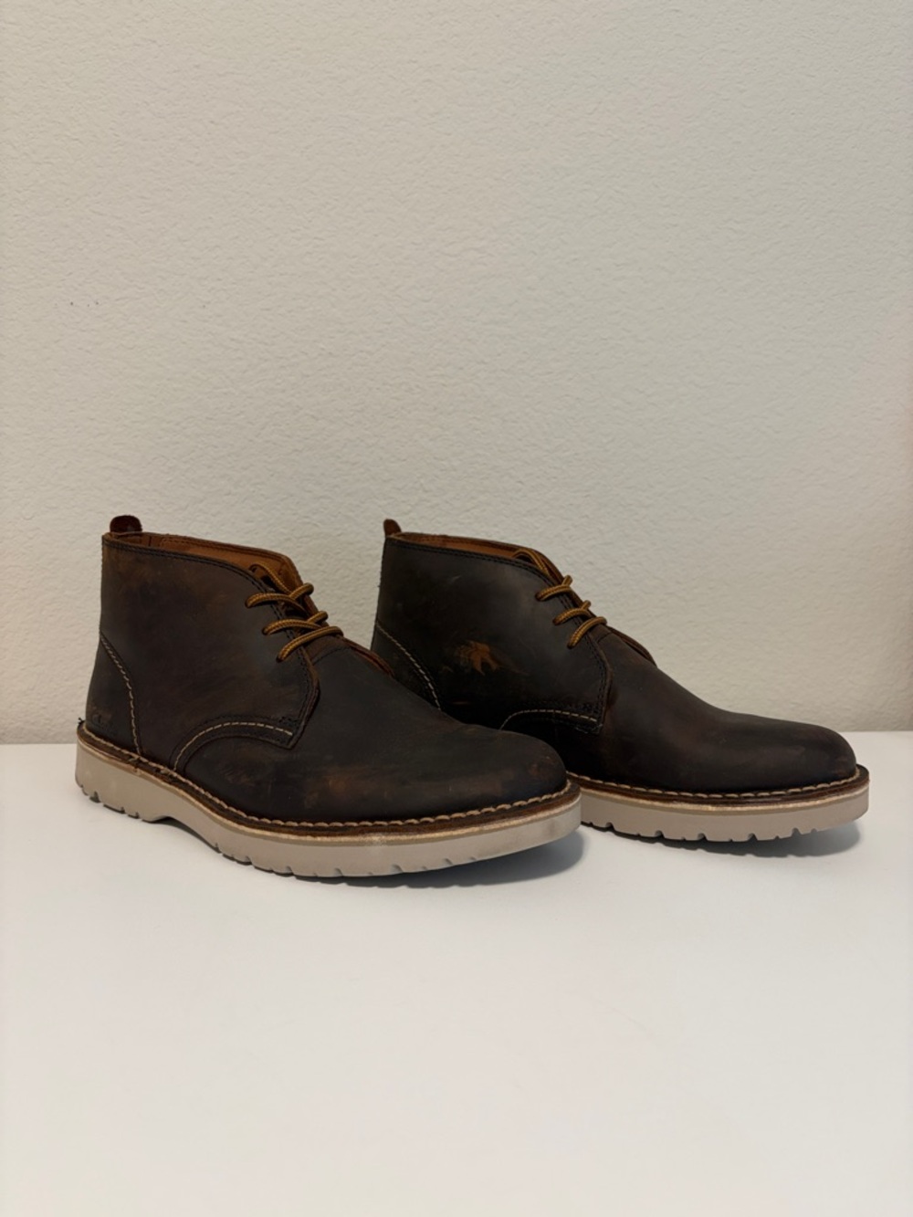 Clarks Men's Eastridge Mid Ankle Chukka Boots Size 10